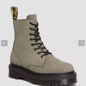 Dr. Martens Jadon Nickel Grey Platform